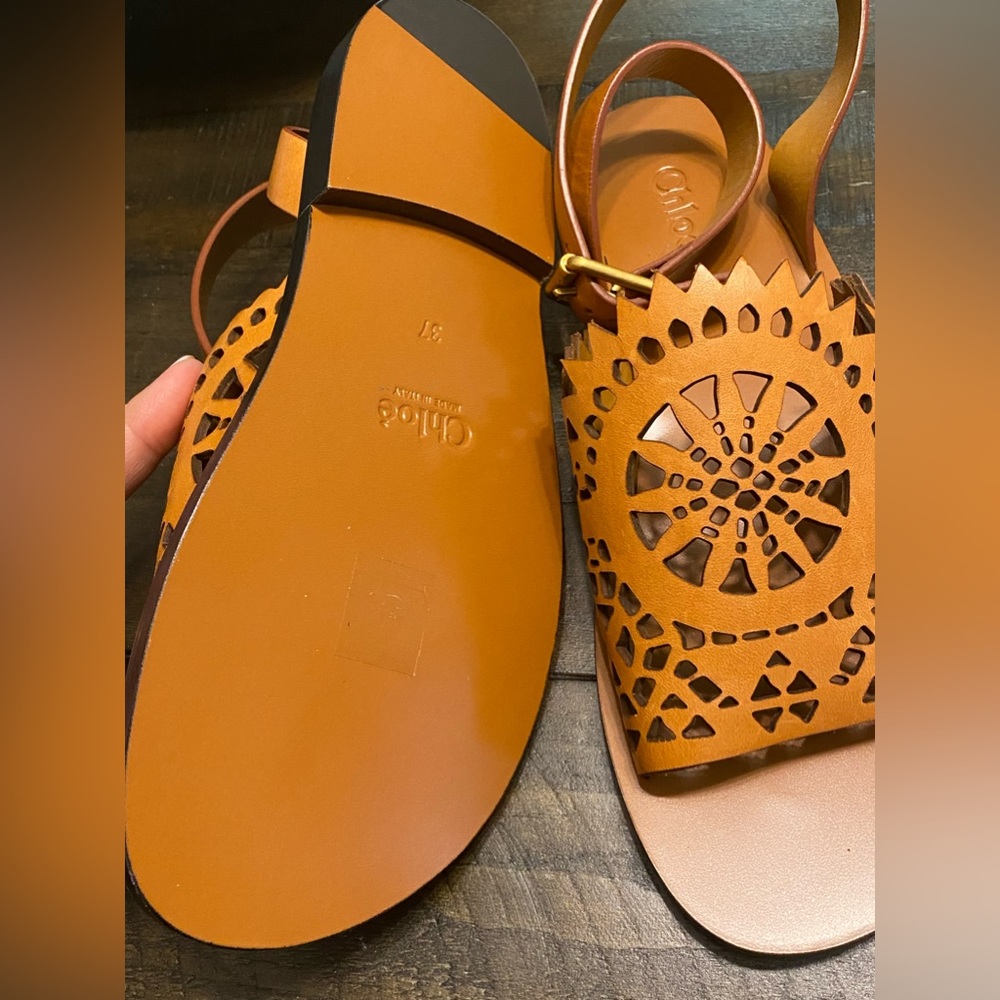NEW Chloe Kelby Laser Flat Ankle Strap Sandal 37 7 - Picture 6 of 9